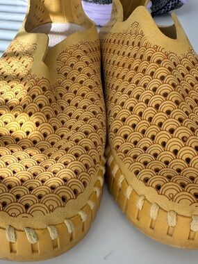 Ilse Jacobsen Tulip Shoes 
Size 39 Mustard Yellow Laser Cut Slip On Flats